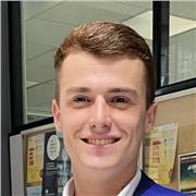 Profesor titulado en estadística empresarial, clases relacionadas con estadística, matemáticas y materias relacionadas